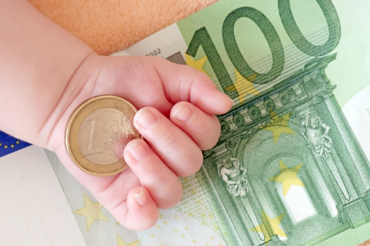 250 Euro Kinderzuschlag für jeden mit Kindergeld und für Bedürftige Familie wie Bürgergeld und Wohngeld