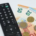 Rundfunkbeitragsbefreiung für Million - Wer ist vom GEZ Gebühren befreit: Rentner, Bürgergeld Empfänger, Geringverdiener und Studenten profitieren